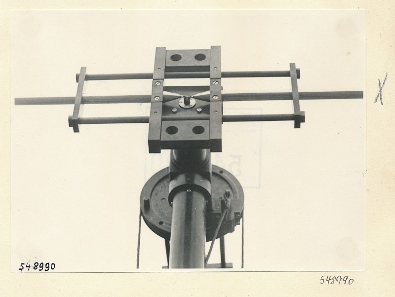 Normalfeld-Generator, Detail, Foto 1954 (www.industriesalon.de CC BY-SA)