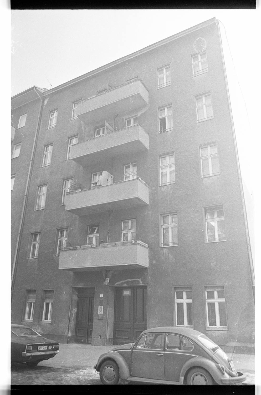 Kleinbildnegative: Obdachlosenheim, Katzlerstr. 13, 1978 (Museen Tempelhof-Schöneberg/Jürgen Henschel RR-F)