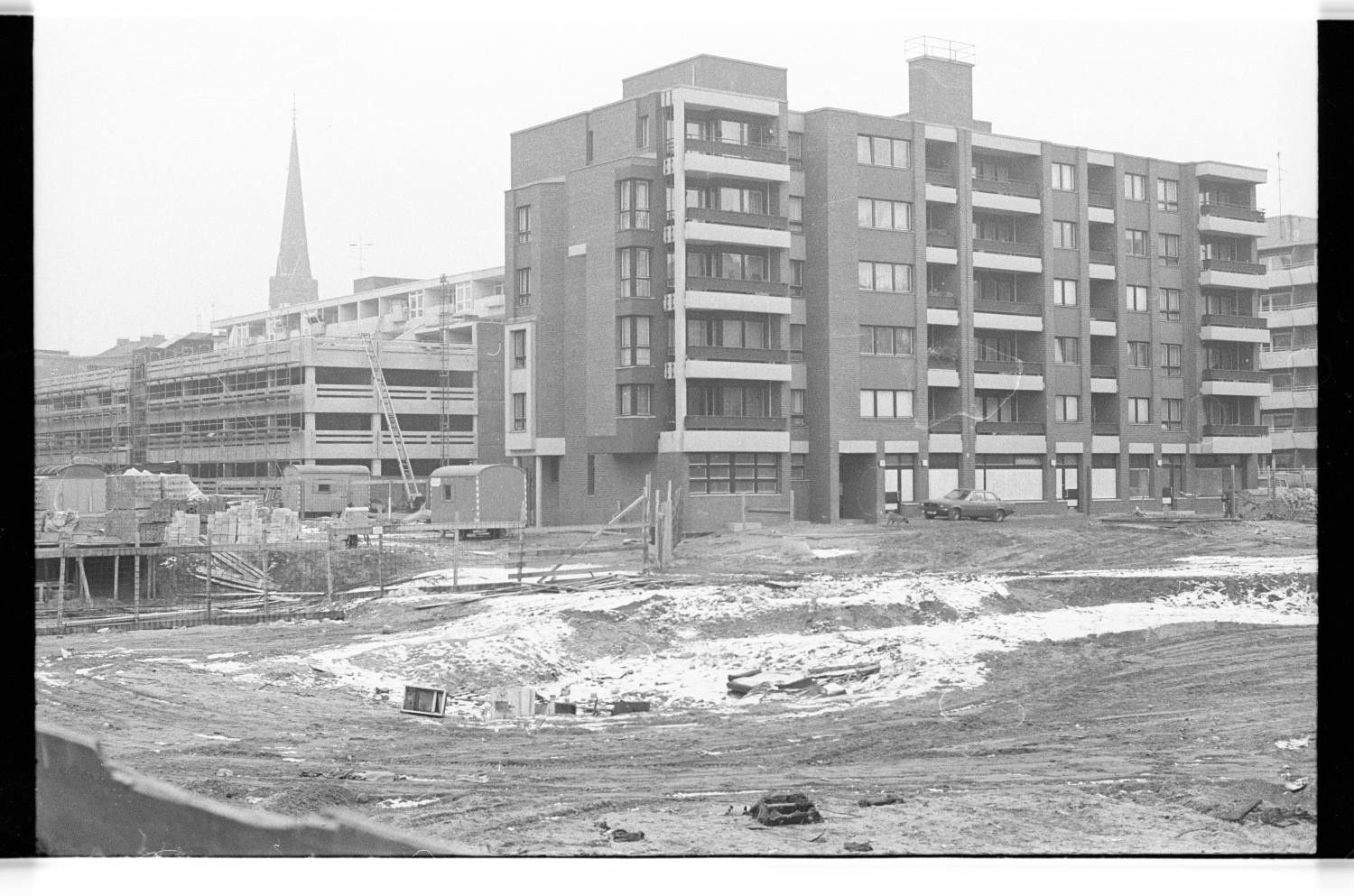 Kleinbildnegative: Neubaublock zwischen Goebenstraße und Dennewitzplatz, 1979 (Museen Tempelhof-Schöneberg/Jürgen Henschel RR-F)