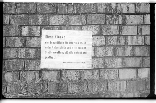 http://fhxb-museum.de/xmap/media/fotosammlungen/j__rgen_henschel__negative__1959_1991_/image/fhxb_jh_k02_0253_25_1500px.jpg (FHXB Friedrichshain-Kreuzberg Museum RR-F)