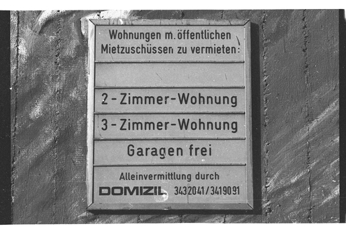 http://fhxb-museum.de/xmap/media/fotosammlungen/j__rgen_henschel__negative__1959_1991_/image/fhxb_jh_k02_0372_18_1500px.jpg (FHXB Friedrichshain-Kreuzberg Museum RR-F)