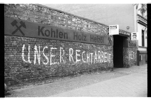http://fhxb-museum.de/xmap/media/fotosammlungen/j__rgen_henschel__negative__1959_1991_/image/fhxb_jh_k02_0398_10_1500px.jpg (FHXB Friedrichshain-Kreuzberg Museum RR-F)