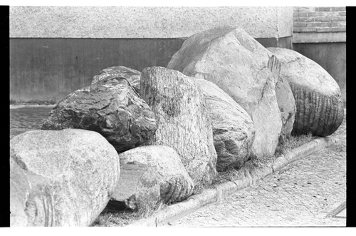 http://fhxb-museum.de/xmap/media/fotosammlungen/j__rgen_henschel__negative__1959_1991_/image/fhxb_jh_k01_0048_15_1500px.jpg (FHXB Friedrichshain-Kreuzberg Museum RR-F)
