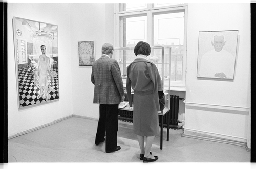http://fhxb-museum.de/xmap/media/fotosammlungen/j__rgen_henschel__negative__1959_1991_/image/fhxb_jh_k01_0153_22_1500px.jpg (FHXB Friedrichshain-Kreuzberg Museum RR-F)