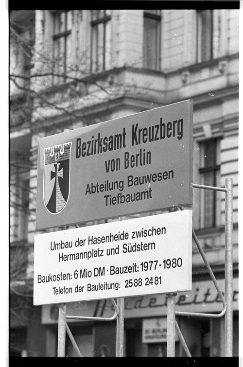 http://fhxb-museum.de/xmap/media/fotosammlungen/j__rgen_henschel__negative__1959_1991_/image/fhxb_jh_k01_0203_26_1500px.jpg (FHXB Friedrichshain-Kreuzberg Museum RR-F)