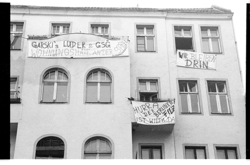 http://fhxb-museum.de/xmap/media/fotosammlungen/j__rgen_henschel__negative__1959_1991_/image/fhxb_jh_k03_0443_23_1500px.jpg (FHXB Friedrichshain-Kreuzberg Museum RR-F)