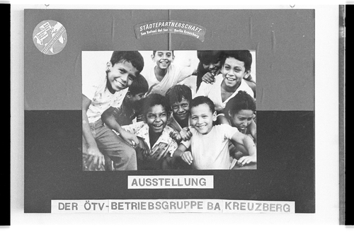 http://fhxb-museum.de/xmap/media/fotosammlungen/j__rgen_henschel__negative__1959_1991_/image/fhxb_jh_k03_0507_18_1500px.jpg (FHXB Friedrichshain-Kreuzberg Museum RR-F)