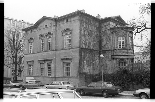 http://fhxb-museum.de/xmap/media/fotosammlungen/j__rgen_henschel__negative__1959_1991_/image/fhxb_jh_k03_0586_18_1500px.jpg (FHXB Friedrichshain-Kreuzberg Museum RR-F)