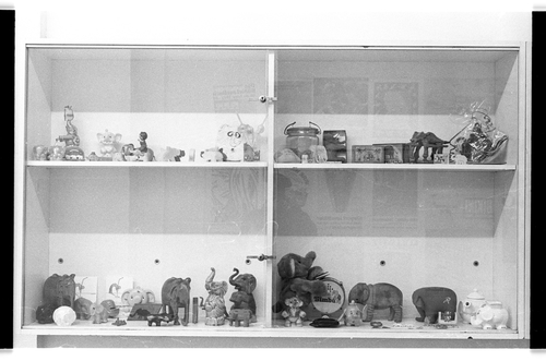 http://fhxb-museum.de/xmap/media/fotosammlungen/j__rgen_henschel__negative__1959_1991_/image/fhxb_jh_k03_0586_02_1500px.jpg (FHXB Friedrichshain-Kreuzberg Museum RR-F)