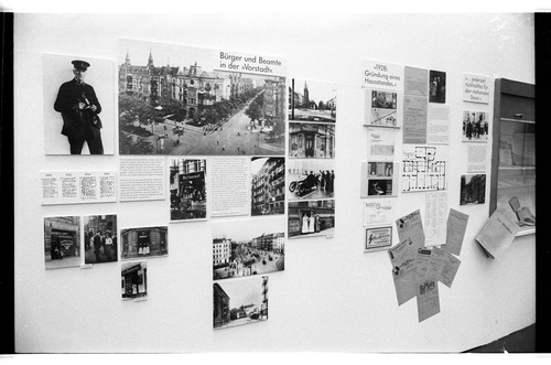 http://fhxb-museum.de/xmap/media/fotosammlungen/j__rgen_henschel__negative__1959_1991_/image/fhxb_jh_k03_0583_05_1500px.jpg (FHXB Friedrichshain-Kreuzberg Museum RR-F)
