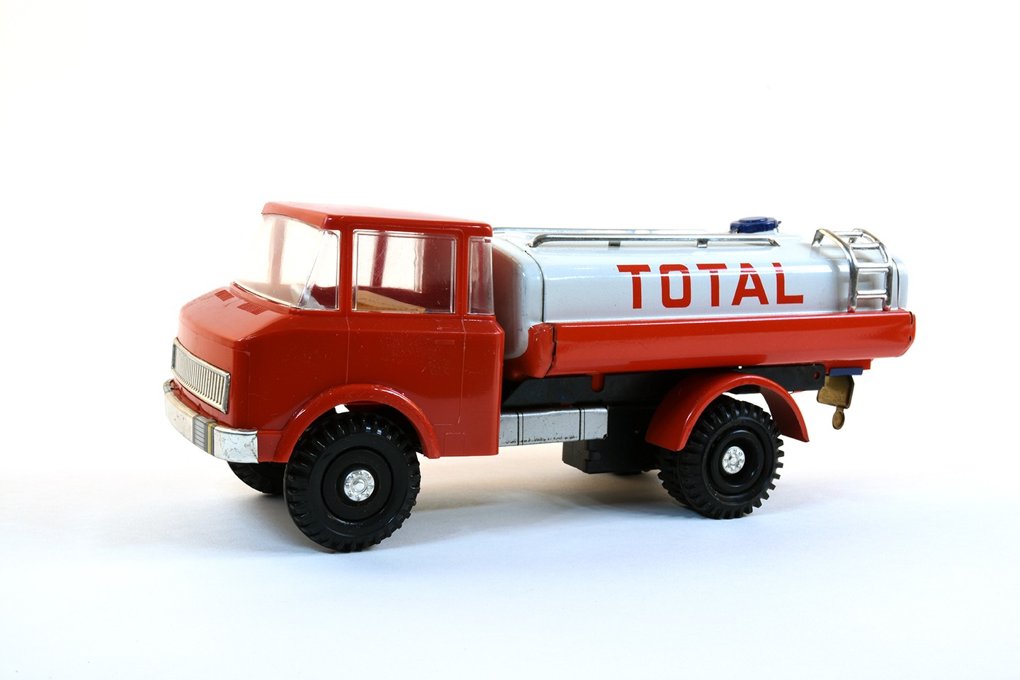 Tankfahrzeug "Total" (Stadtmuseum Brandenburg an der Havel - Frey-Haus CC BY-NC-SA)