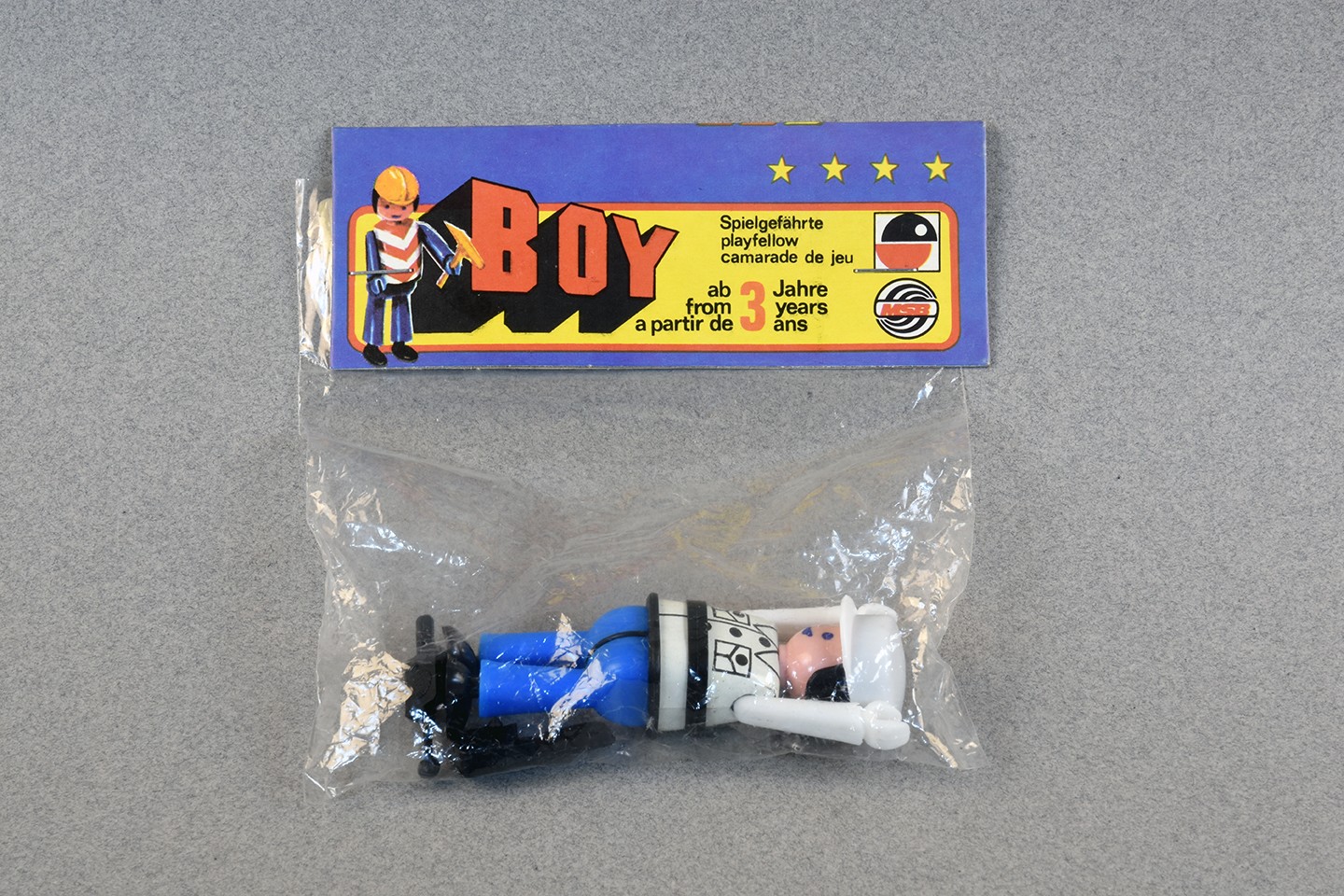 Spielzeugfigur "Boy" (Sanitäter) (Stadtmuseum Brandenburg an der Havel - Frey-Haus CC BY-NC-SA)