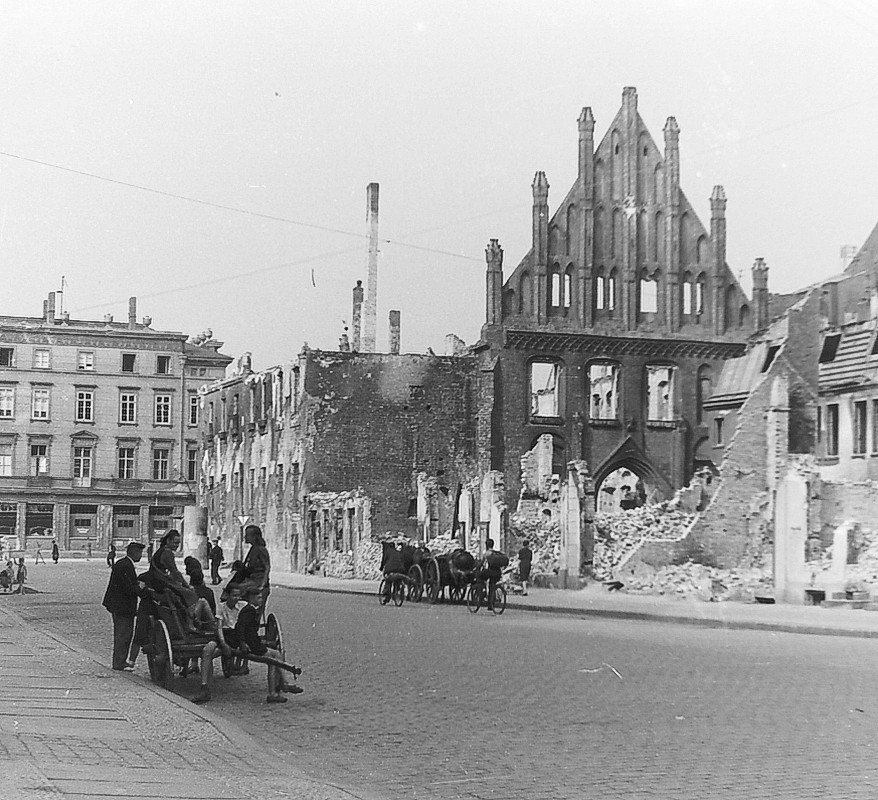 Fotografie Neustädtisches Rathaus 1945/46 (Stadtmuseum Brandenburg an der Havel CC BY-NC-SA)