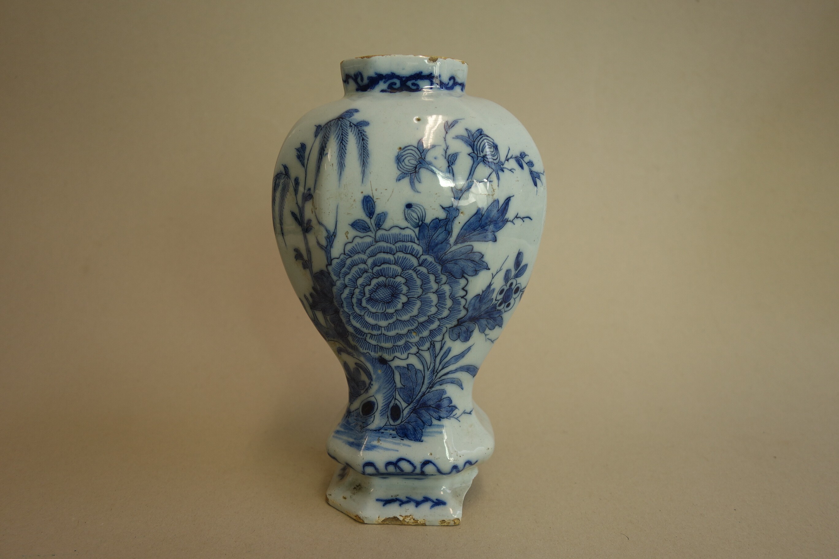 Vase mit großer Pfingstrose (Potsdam Museum - Forum für Kunst und Geschichte CC BY-NC-SA)