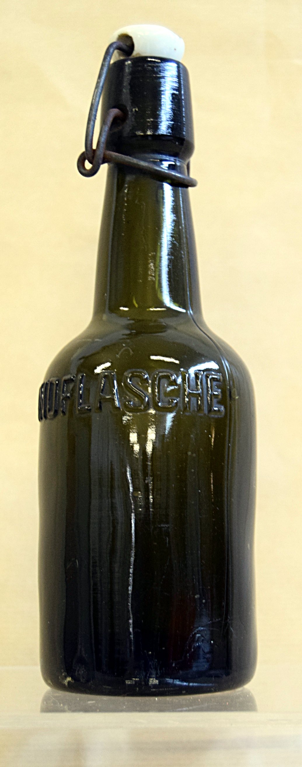 Flasche mit Patentverschluss (Museum Eberswalde CC BY-NC-ND)