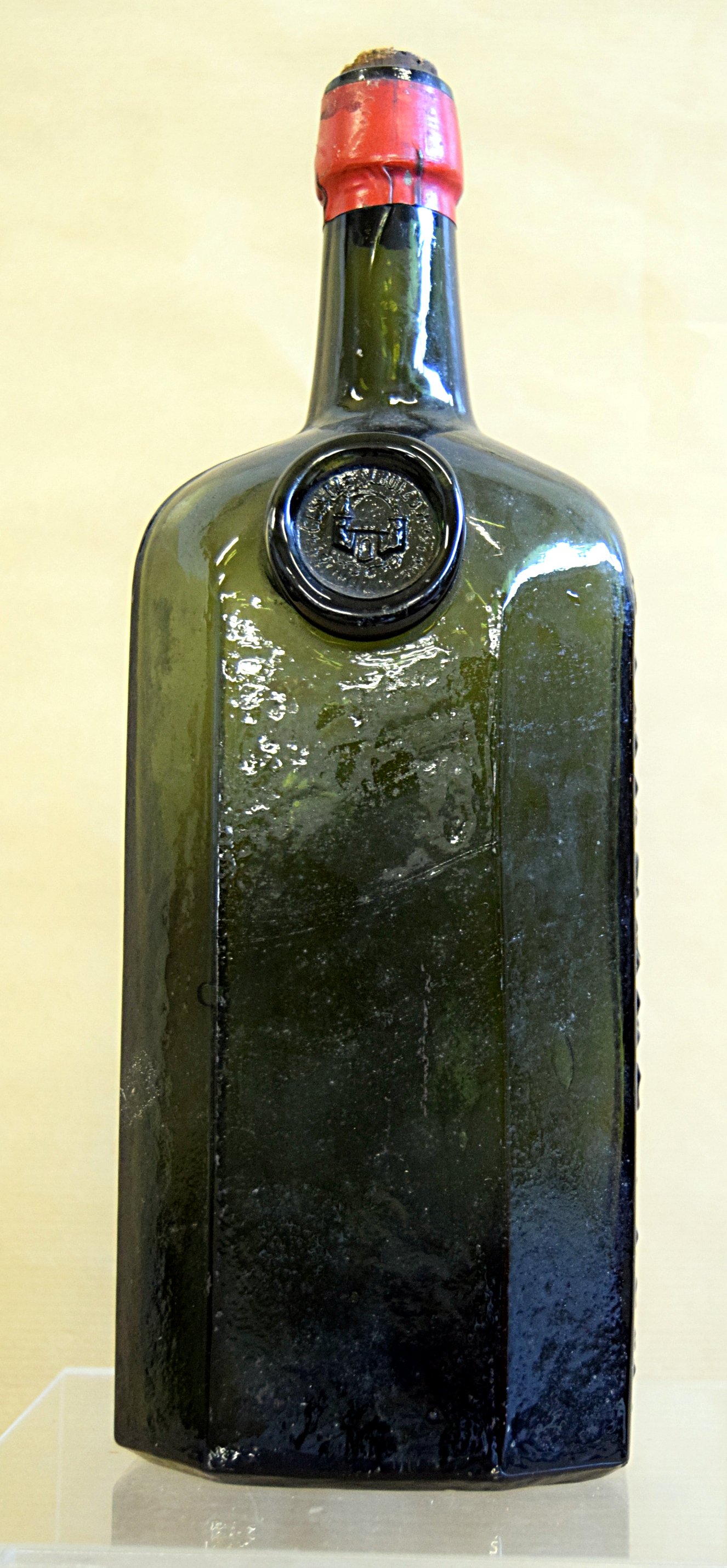 Likörflasche (Museum Eberswalde CC BY-NC-ND)