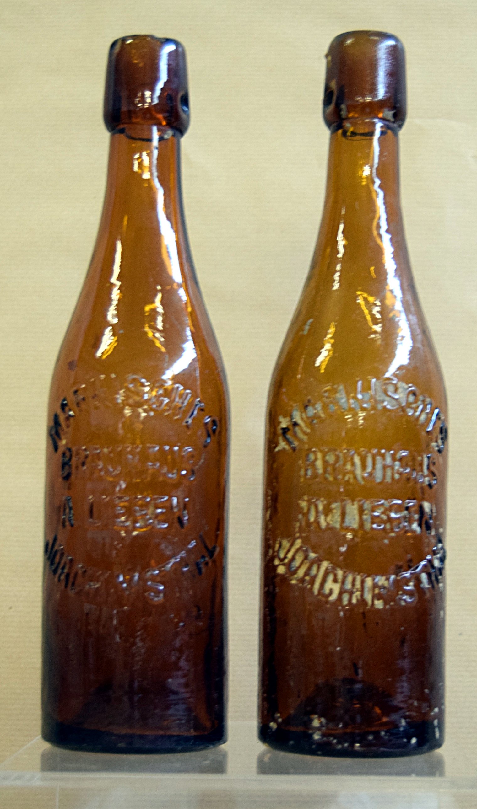 zwei Flaschen mit Patentverschluss (Museum Eberswalde CC BY-NC-ND)