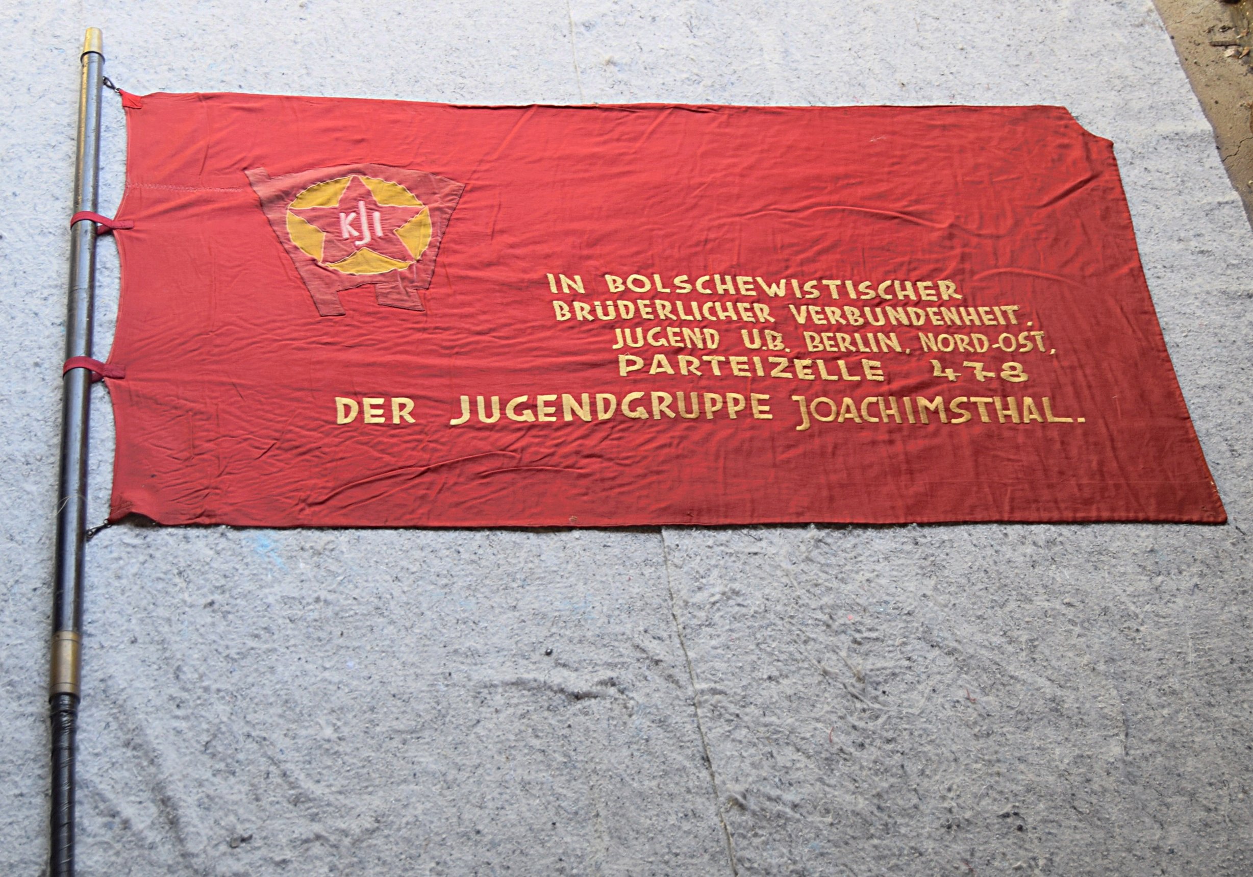Fahne der KJI (Museum Eberswalde CC BY-NC-ND)