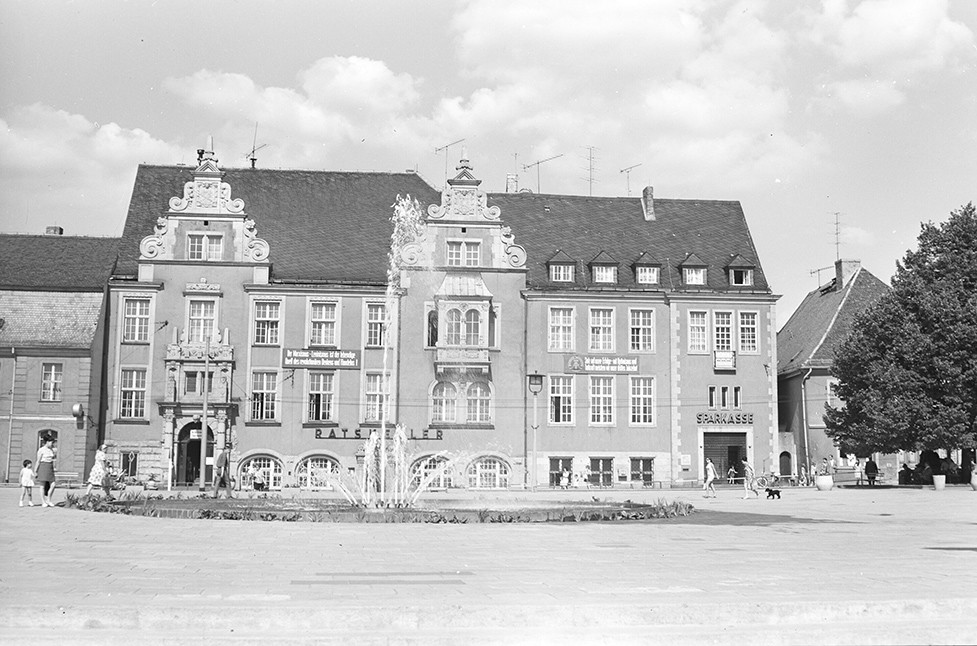 Eberswalde, Rathaus / Sparkasse (Heimatverein "Alter Krug" Zossen e.V. CC BY-NC-SA)