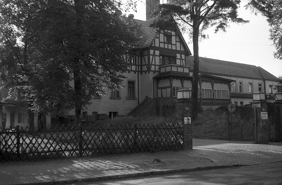Falkensee, Sanatorium (Heimatverein "Alter Krug" Zossen e.V. CC BY-NC-SA)