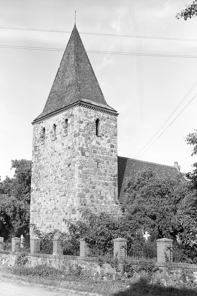 Güterfelde, Dorfkirche Ansicht 2 (Heimatverein "Alter Krug" Zossen e.V. CC BY-NC-SA)