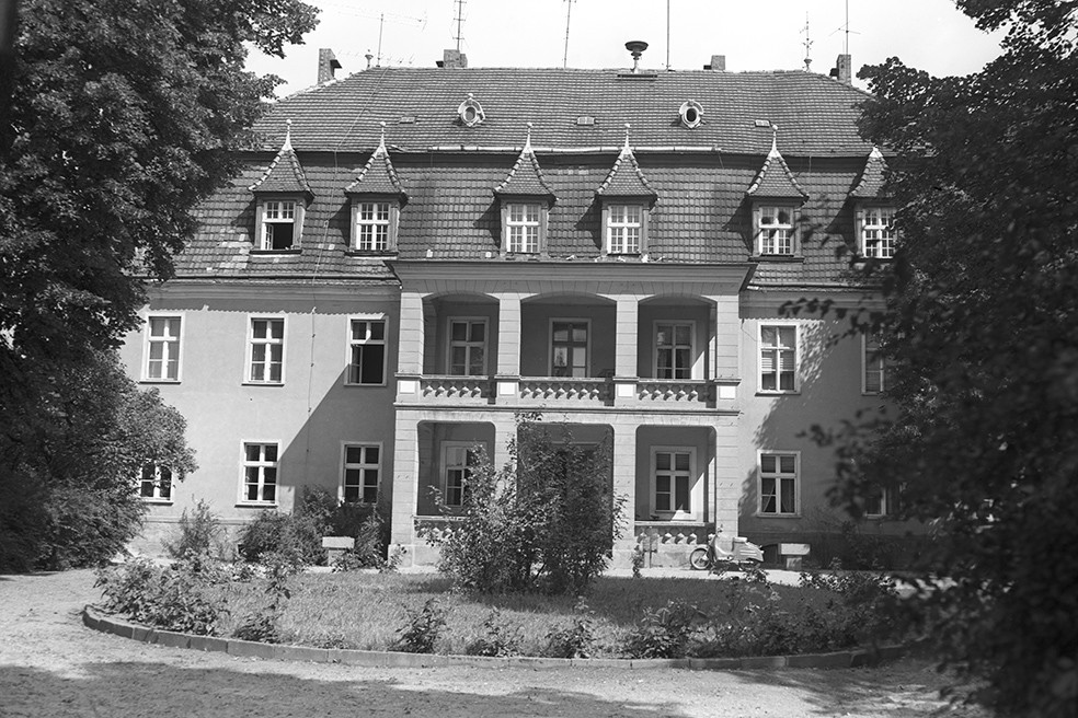 Sembten, Gutshaus (Heimatverein "Alter Krug" Zossen e.V. CC BY-NC-SA)