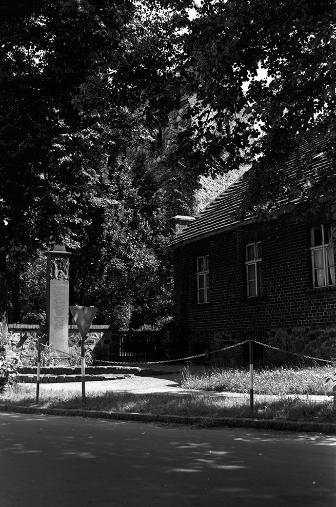 Selchow (Schönefeld), Kriegerdenkmal (Heimatverein "Alter Krug" Zossen e.V. CC BY-NC-SA)