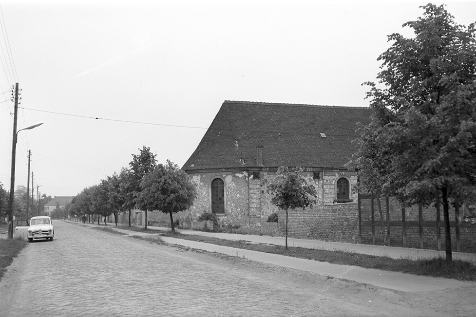 Milow, Leopoldsburger Kirche, seit 1999 Sparkassenfiliale (Heimatverein "Alter Krug" Zossen e.V. CC BY-NC-SA)