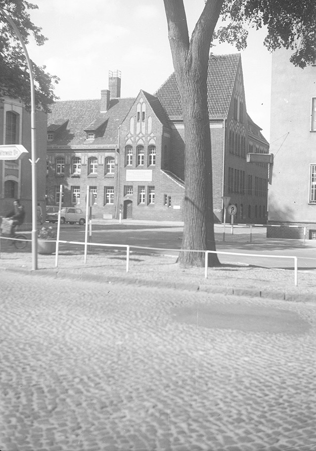 Zossen, ehemalige Schule (Heimatverein "Alter Krug" Zossen e.V. CC BY-NC-SA)