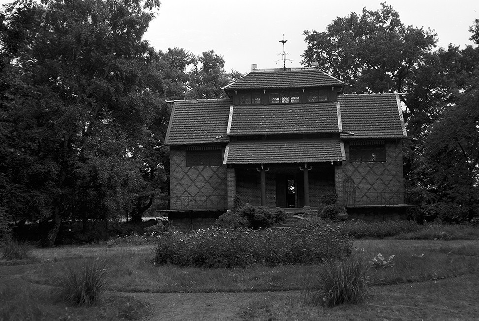 Oranienbaum, Chinesisches Haus im Schlosspark 2 (Heimatverein "Alter Krug" Zossen e.V. CC BY-NC-SA)