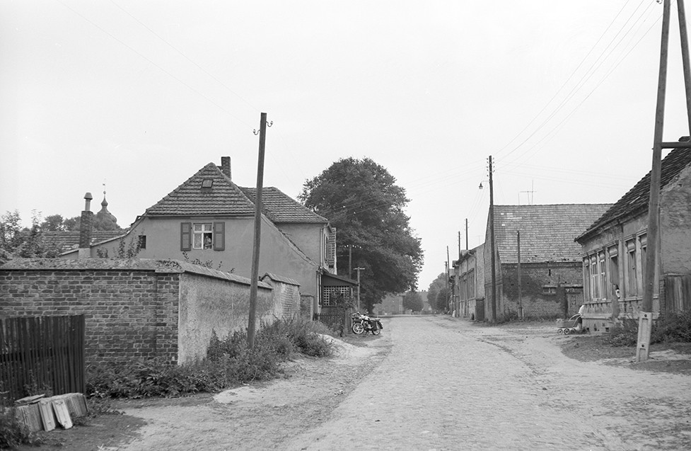 Päwesin, Ortsansicht 4 (Heimatverein "Alter Krug" Zossen e.V. CC BY-NC-SA)