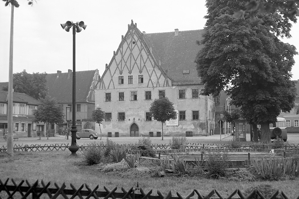 Aken (Elbe), Marktplatz mit Rathaus (Heimatverein "Alter Krug" Zossen e.V. CC BY-NC-SA)