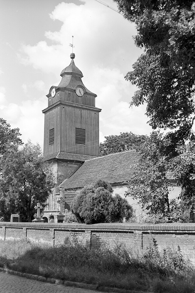 Basdorf, Dorfkirche, Ansicht 3 (Heimatverein "Alter Krug" Zossen e.V. CC BY-NC-SA)