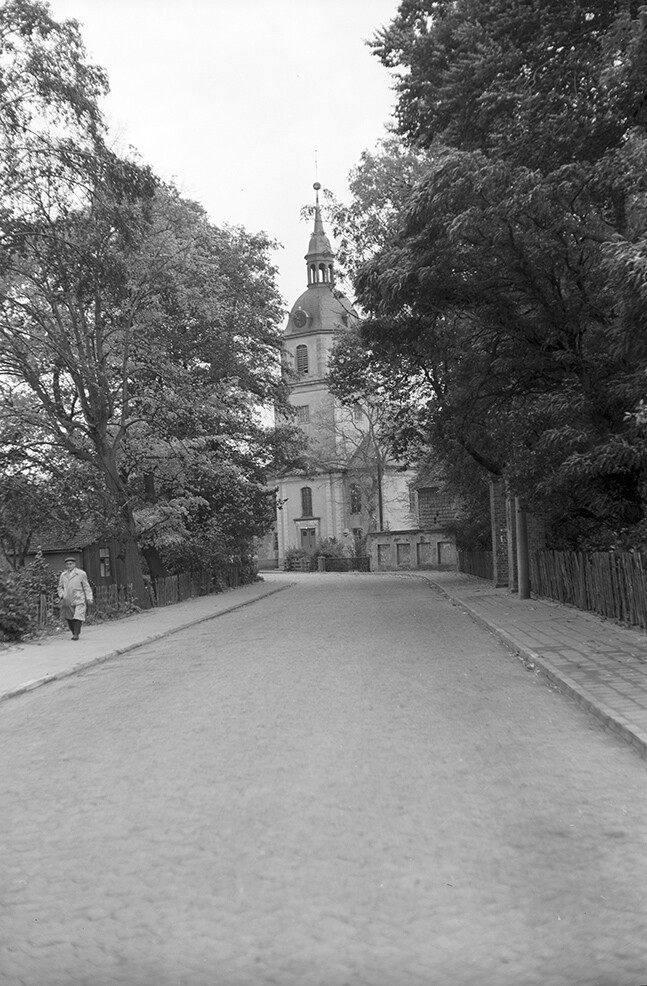 Beetzendorf, Straße zur ev. Kirche St. Marien (Heimatverein "Alter Krug" Zossen e.V. CC BY-NC-SA)