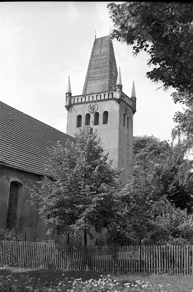 Borne (bei Staßfurt), Kirche St. Margareten, Ansicht 1 (Heimatverein "Alter Krug" Zossen e.V. CC BY-NC-SA)
