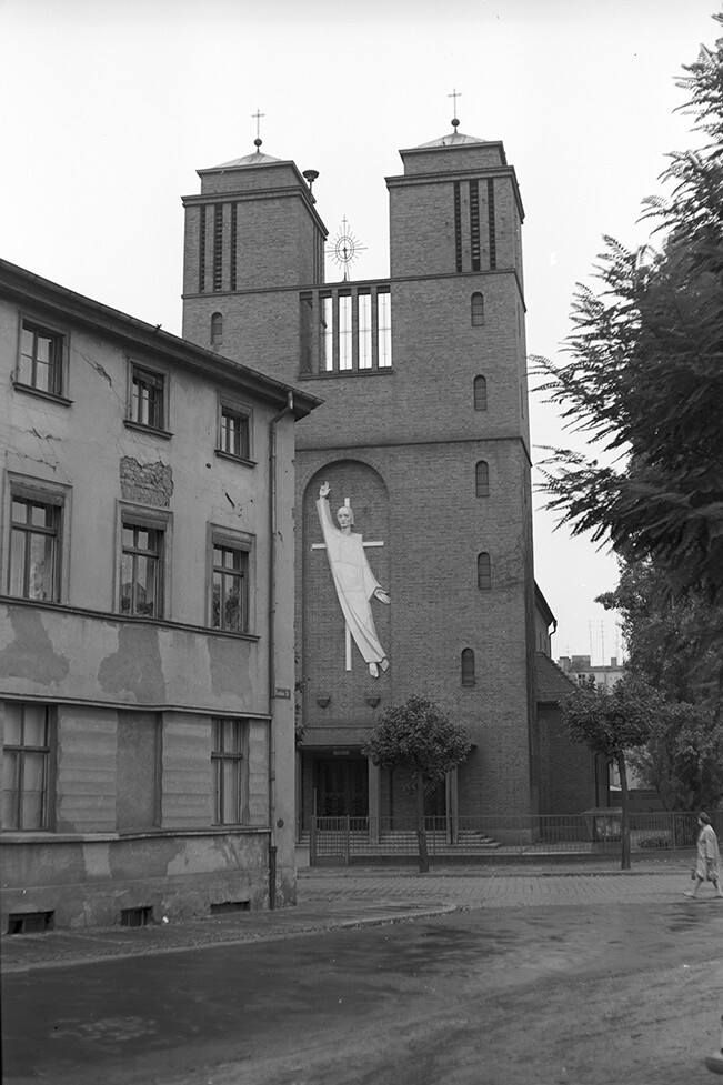 Cottbus, Probsteikirche St. Maria Friedensgöttin, Ansicht 1 (Heimatverein "Alter Krug" Zossen e.V. CC BY-NC-SA)