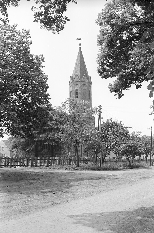 Dubro, Kirche St. Laurentius, Ansicht 1 (Heimatverein "Alter Krug" Zossen e.V. CC BY-NC-SA)