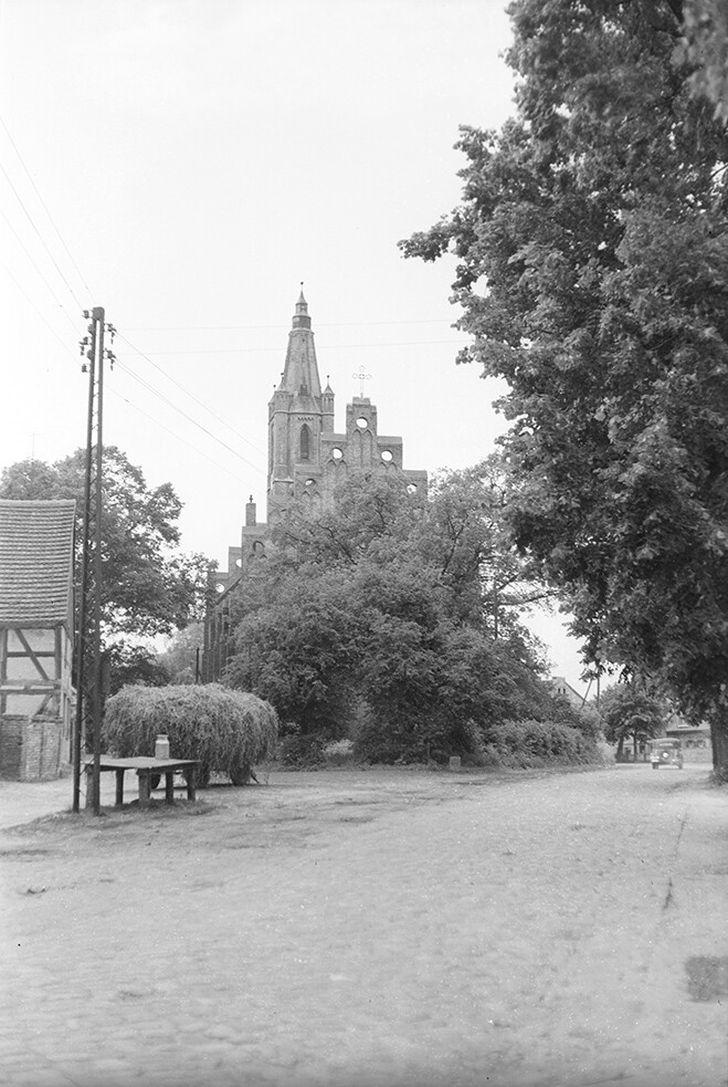 Fehrbellin, Ortsansicht 1 mit Stadtkirche (Heimatverein "Alter Krug" Zossen e.V. CC BY-NC-SA)