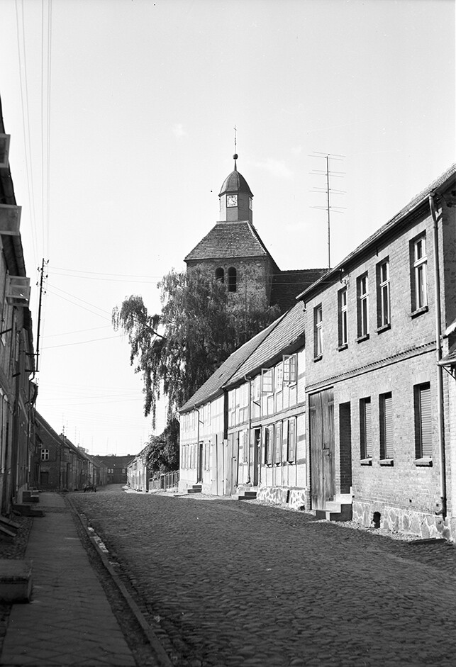 Freyenstein, Ortsansicht 2 mit Stadtkirche (Heimatverein "Alter Krug" Zossen e.V. CC BY-NC-SA)