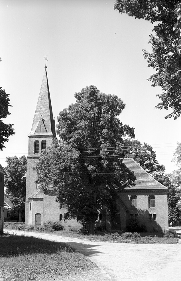 Friedrichswalde, St. Michaels Kirche, Ansicht 1 (Heimatverein "Alter Krug" Zossen e.V. CC BY-NC-SA)
