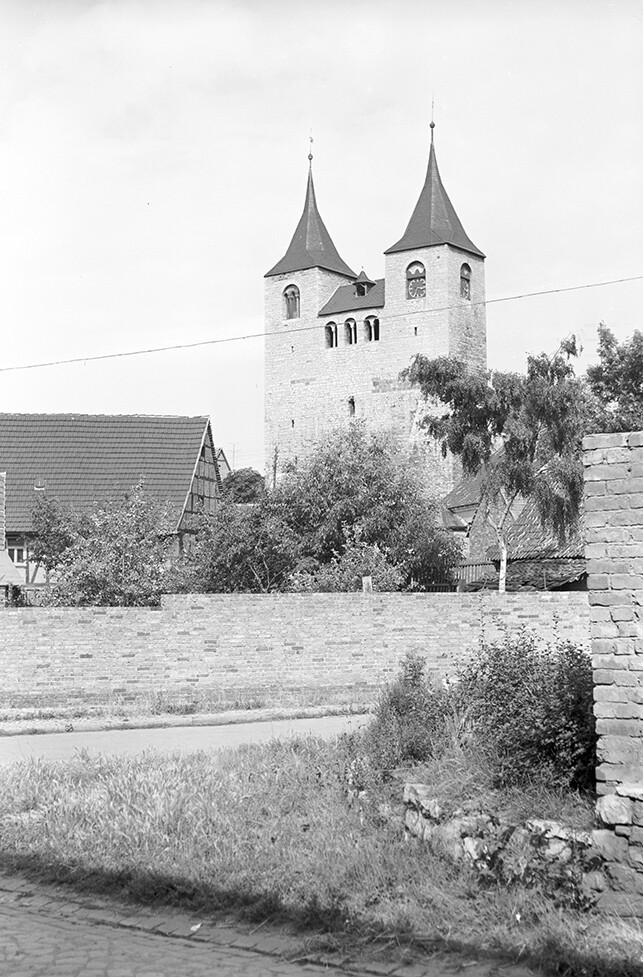 Frose, Ortsansicht 6 mit Stiftskirche (Heimatverein "Alter Krug" Zossen e.V. CC BY-NC-SA)