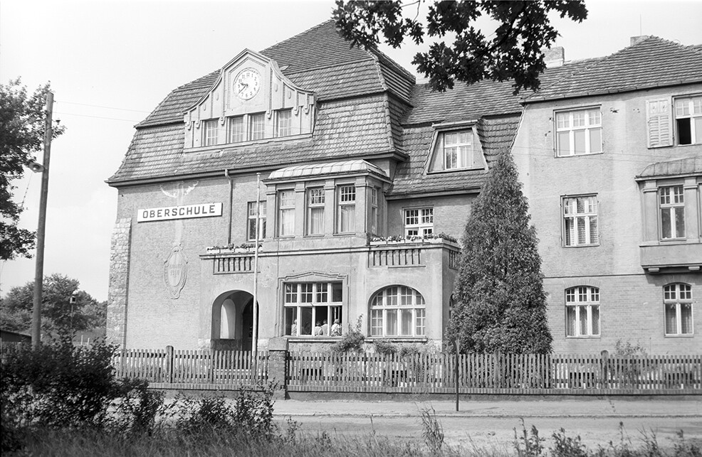Großbeeren, Oberschule, Ansicht 2 (Heimatverein "Alter Krug" Zossen e.V. CC BY-NC-SA)
