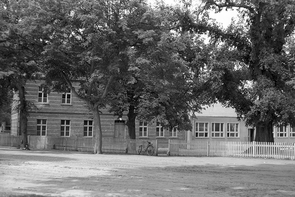 Gusow, Schule, Ansicht 1 (Heimatverein "Alter Krug" Zossen e.V. CC BY-NC-SA)