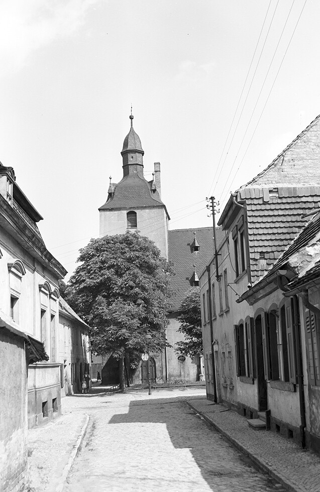 Güsten, Ortsansicht 1 mit Kirche St. Vitus (Heimatverein "Alter Krug" Zossen e.V. CC BY-NC-SA)