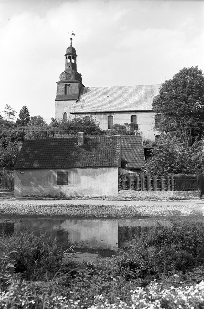 Hausneindorf, Dorfkirche St. Peter, Ansicht 2 (Heimatverein "Alter Krug" Zossen e.V. CC BY-NC-SA)