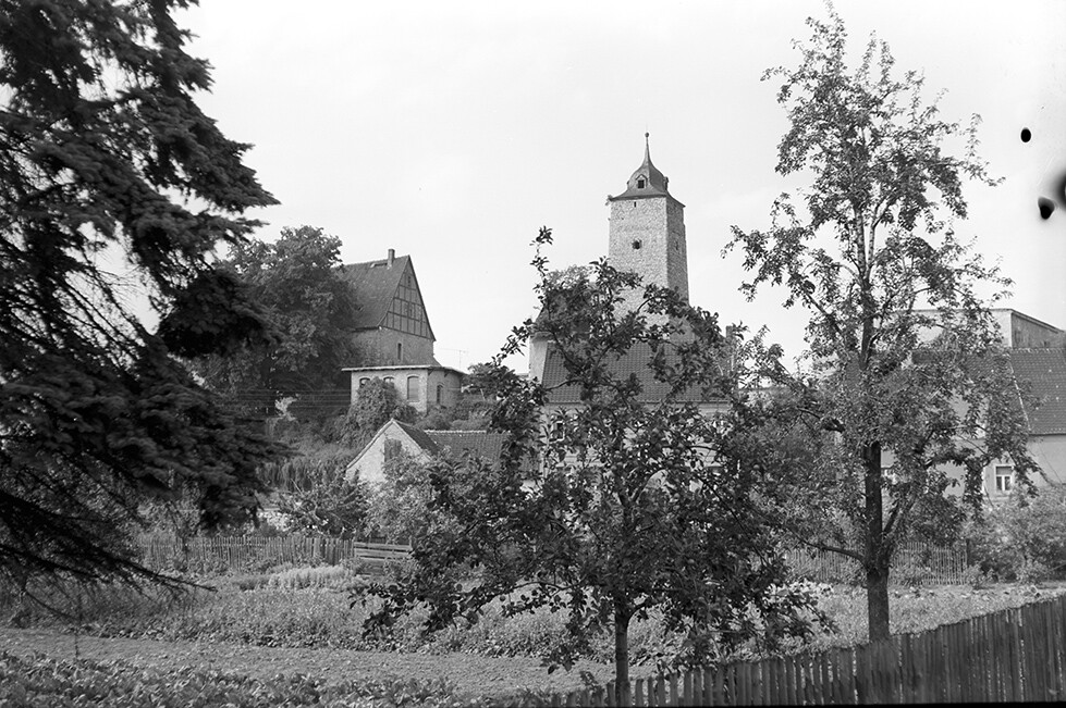 Hausneindorf, Ortsansicht 1 mit Burg (Heimatverein "Alter Krug" Zossen e.V. CC BY-NC-SA)