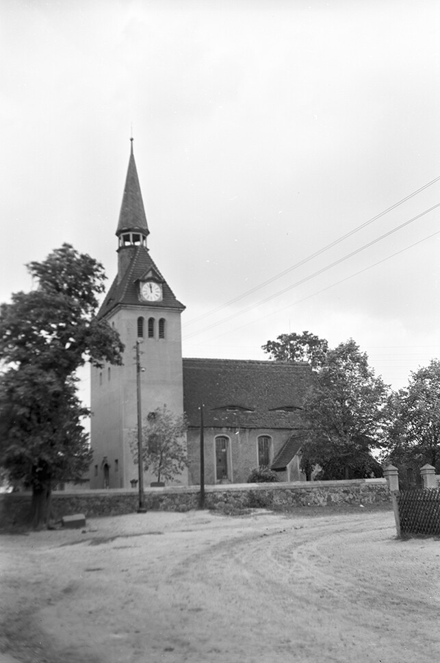 Hohenleipisch, Dorfkirche, Ansicht 1 (Heimatverein "Alter Krug" Zossen e.V. CC BY-NC-SA)