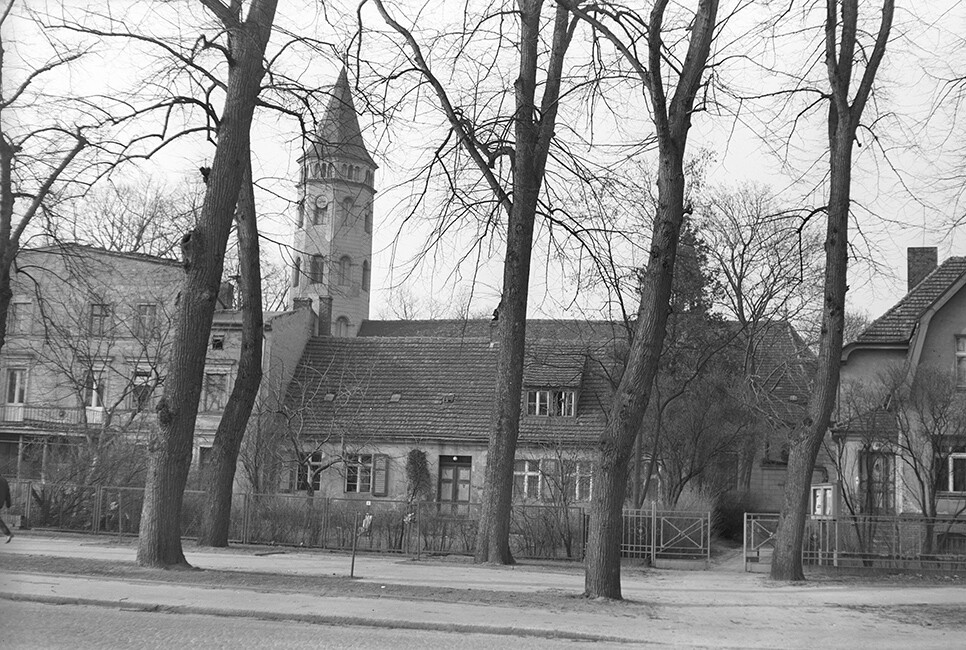 Königs Wusterhausen, Ortsansicht 3 mit Turm der Kreuzkirche (Heimatverein "Alter Krug" Zossen e.V. CC BY-NC-SA)