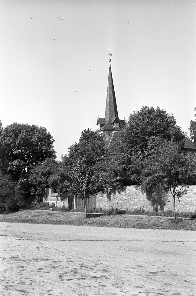 Langenweddingen, Ortsansicht 5 mit Kirche St. Georg (Heimatverein "Alter Krug" Zossen e.V. CC BY-NC-SA)