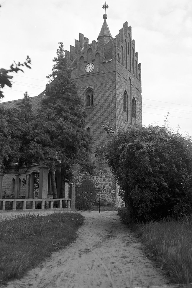 Linum, Dorfkirche, Ansicht 5 (Heimatverein "Alter Krug" Zossen e.V. CC BY-NC-SA)